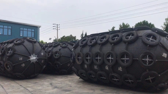 Schwarzes Yokohama Marine Fender Dauerkautschuk zum Schutz von Wasserfahrzeugen