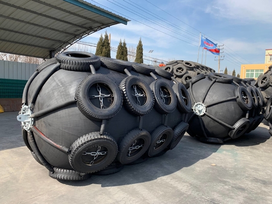 Profi-Schwarze Yokohama Pneumatische Gummi-Fendern 0,5 m-4,5 m für Seehäfen