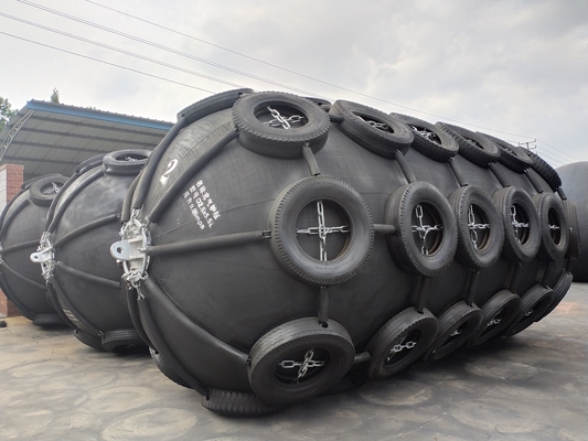 Flexibler Pneumatischer Gummi-Fender mit einem Durchmesser von 0,5-4,5 m in verschiedenen Größen