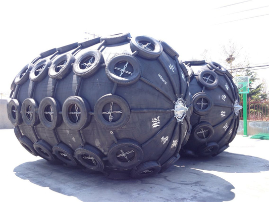 Einfache Installation pneumatischer Marine-Fendern für Küstenwache-Schiffe
