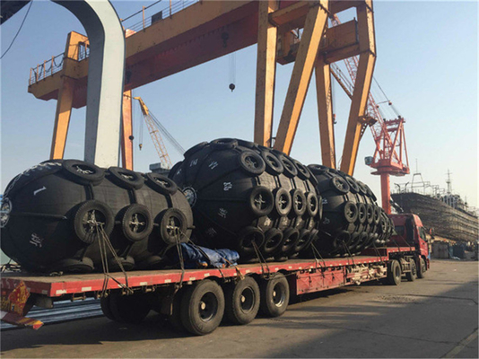 Flexible Haltbarkeit Pneumatische Marine-Fender für eine ausgezeichnete Sicherheit und einfache Installation