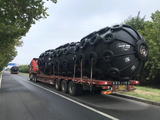 Schwarzes Yokohama Marine Fender Dauerkautschuk zum Schutz von Wasserfahrzeugen