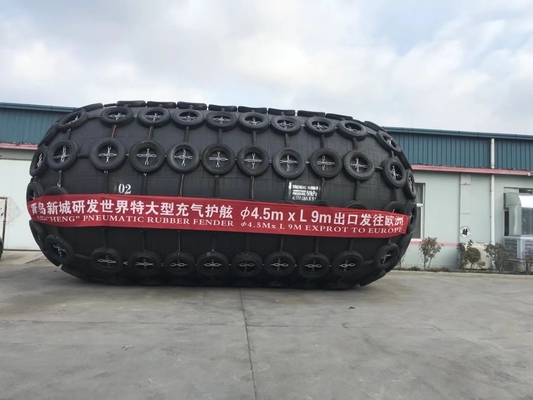 0.5-4.5m Durchmesser Yokohama Marine Fender in Schwarz für maßgeschneiderte Marine Anforderungen