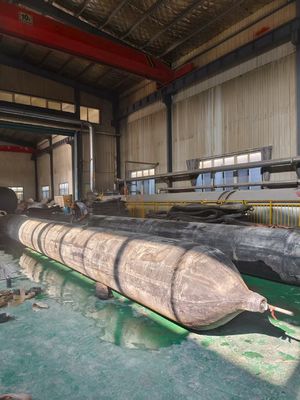 Schiffsstart-Airbags 1,0-35 m Länge Einzel-/Doppelarm 10-1000 Tonnen Gewichtskapazität für die Schiffbauindustrie