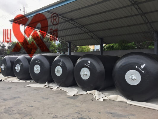 24 Monate Periode Schaum gefüllte Fender D3.0m X L5.0m Abbiegung 60 Prozent Langlebige Marine Dock Schutzlösung