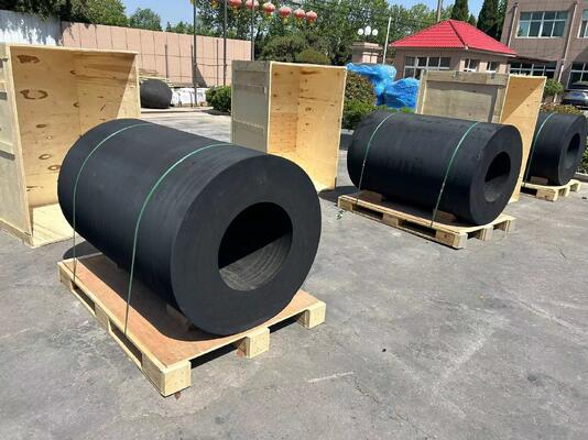 Hardness 60-85HA Cylindrical Rubber Fender Industrial Grade Marine Dock Protection Equipment for Vessel Impact Absorption