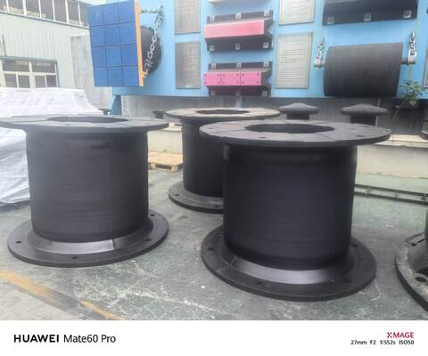 Black Cell Rubber Fender Density 1.2-1.5 Gcm3 Effective Solution for Harbor Docking and Ship Impact Resistance