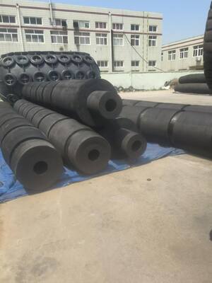 Wartungsarme Schlepper-Rollenfender Höhe 200mm 450mm Entwickelt zur Reduzierung von Wartungskosten und zur Erhöhung der Schleppersicherheit